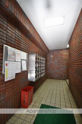 ヴィラ海岸通り[1R/16.62m2]のエントランス1
