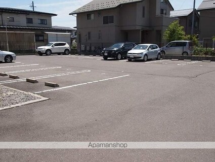 パークレジデンス城南[1K/34.2m2]の駐車場