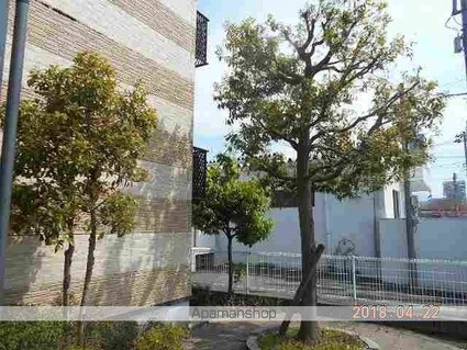 レオパレスＳＯＬＵＴＩＯＮＳ[1K/22.35m2]の庭