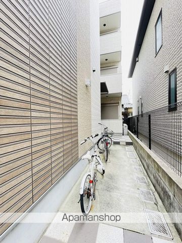 ハーモニーテラス波寄町IIの玄関写真