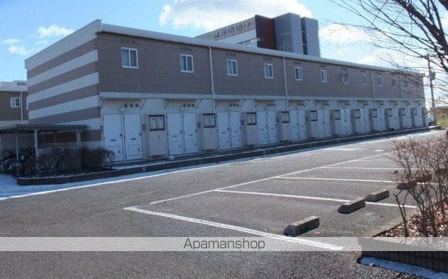 レオパレストータスIIIの外観写真