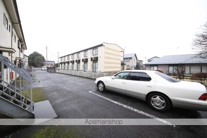 サンハイム峰岸[2DK/43.62m2]の駐車場