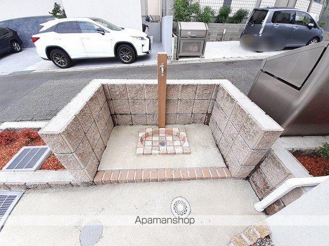 プロスペリタ土原の玄関写真