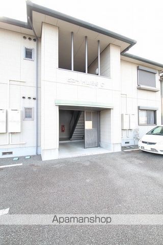 ビューハイム松野Cの玄関写真