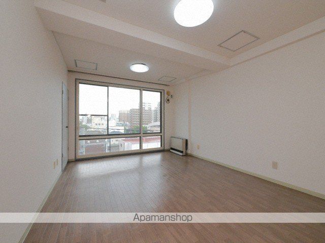 管財ビルの内装写真