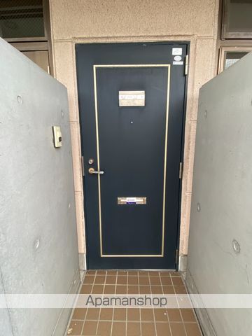 ハイツ岡沢の玄関写真
