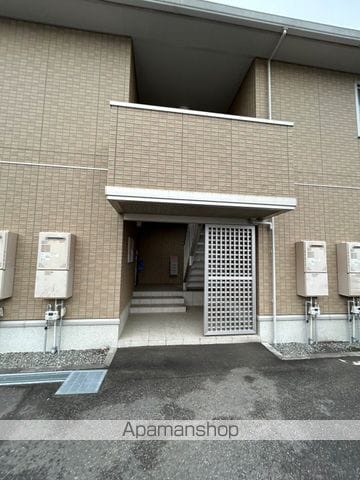 セジュールT I B棟の玄関写真