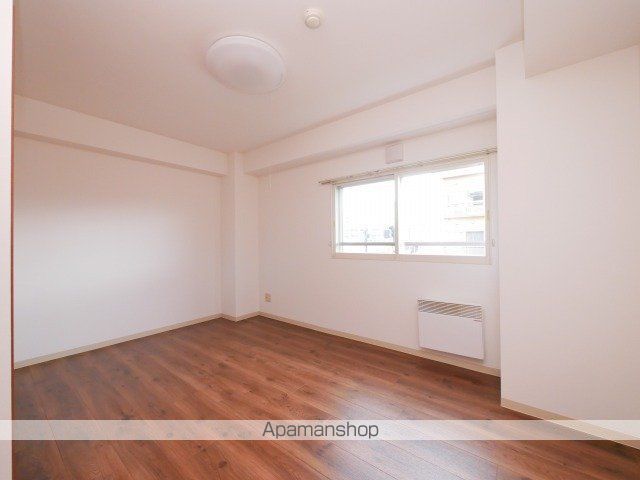 PEACE AVENUE SHIRASAKIの内装写真
