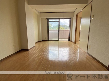 エトワール石手[3DK/63m2]のリビング・居間