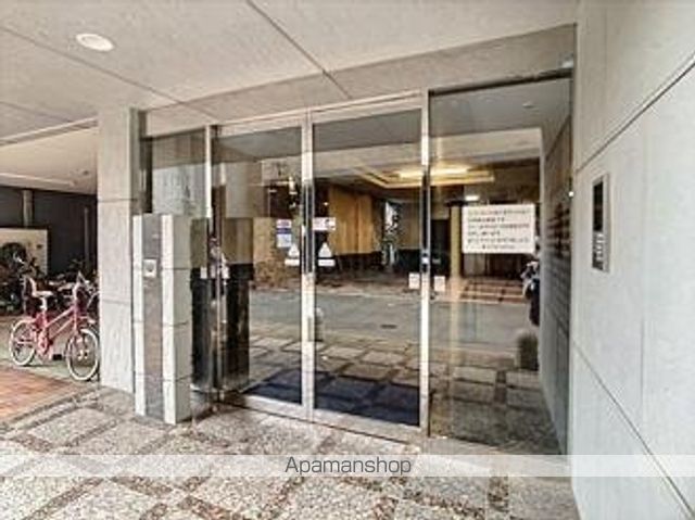 エステートモア別府の玄関写真