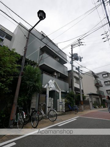 ガナスマンションの外観写真
