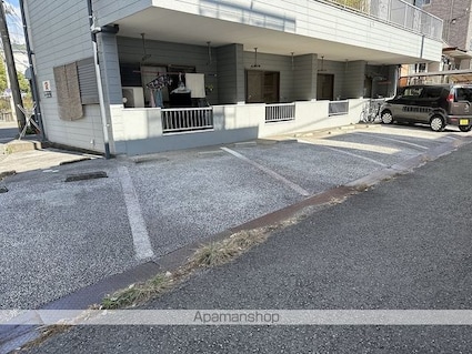 秦南町ハイツ[2DK/31.54m2]の駐車場1