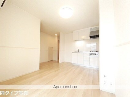 マハロＡ[1LDK/40.04m2]のリビング・居間