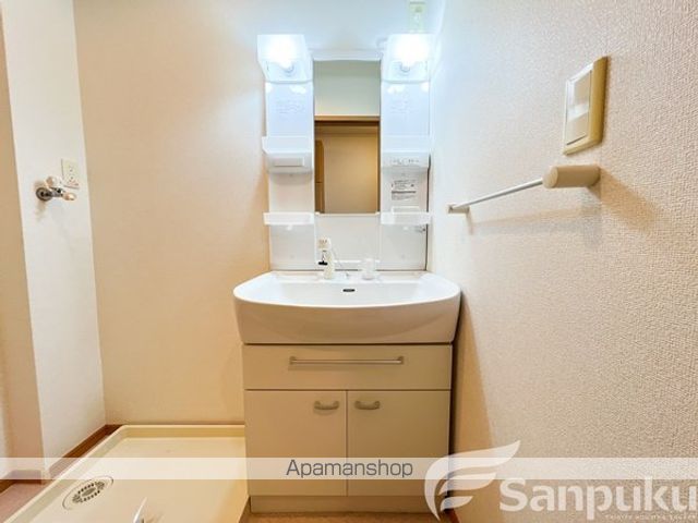 プラシード山越 Bの内装写真
