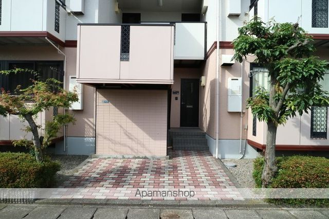 サニーコートAの玄関写真