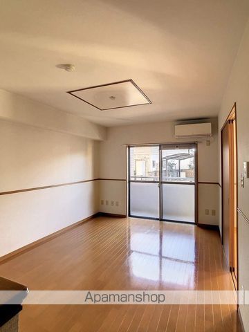 シェリールティの内装写真
