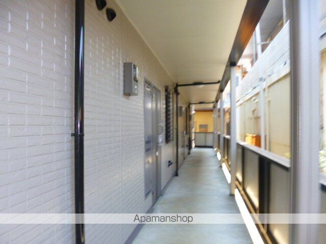 クレッセントガーデン[1LDK/45.04m2]のエントランス1