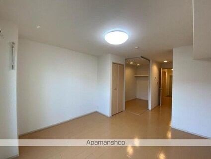 アーバンフラット六条Ⅲ[1R/34.06m2]のリビング・居間