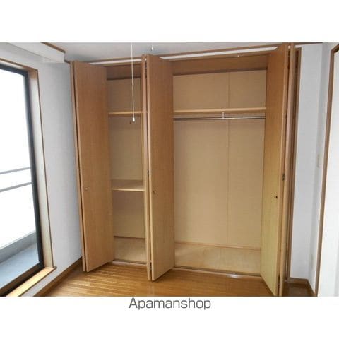 シャルム小白川 F棟の内装写真