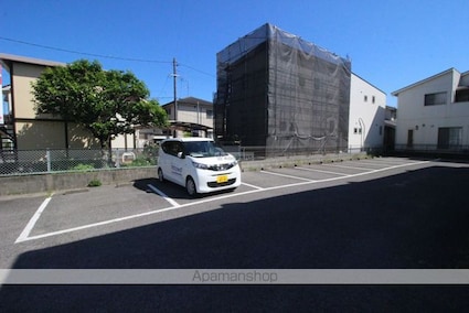 エクセル真田[1K/27.08m2]の駐車場2