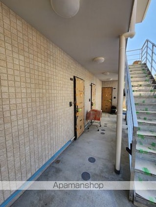 アビタシオン左入町[1LDK/33.1m2]のエントランス