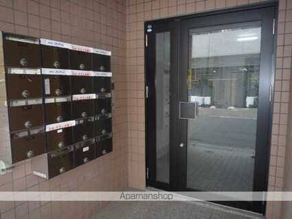 メゾン蔵[1K/18.63m2]のエントランス2