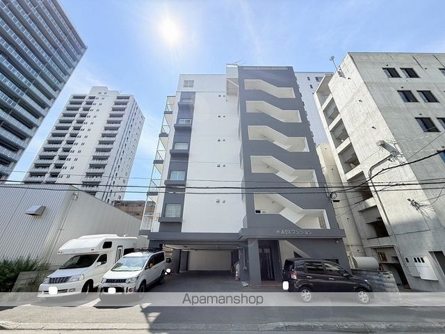 大通24マンションの外観写真