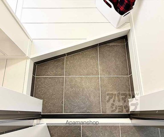 山科HATCH京都薬大前の内装写真