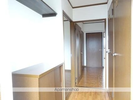 ロイヤルハイツ[3DK/56.85m2]の玄関