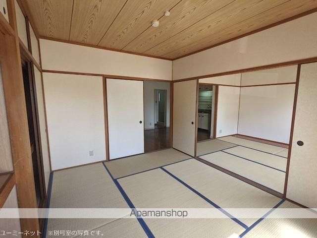フレグランスハヤシIの内装写真