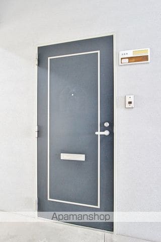 リヴ・アーシアンの玄関写真