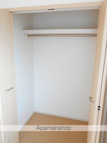新居浜市 2階建 築16年の内装写真