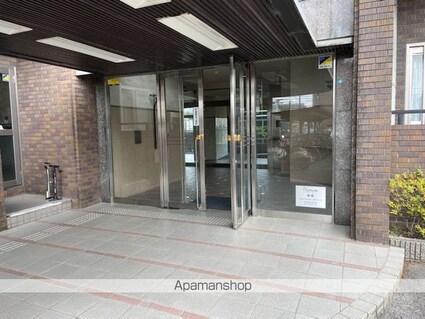 滋賀県草津市青地町[1K/23.4m2]のエントランス1