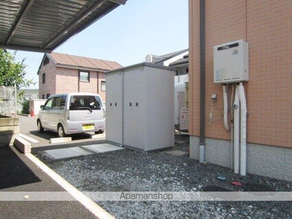 長野県長野市宮沖[2LDK/76m2]の共用部1