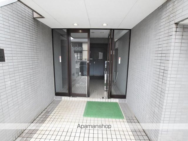 橋本大河原ビルの玄関写真