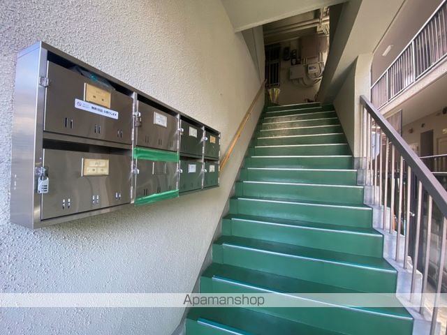 オートリマンションの玄関写真