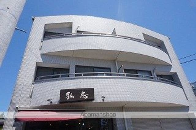 新倉ビルの外観写真