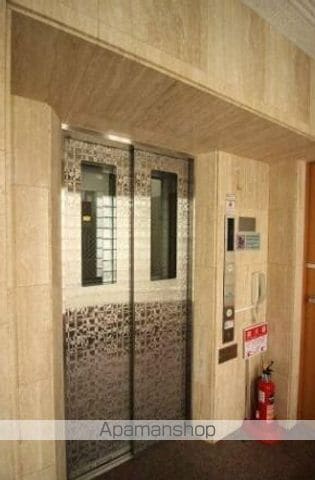 アーバイル池袋EASTの玄関写真