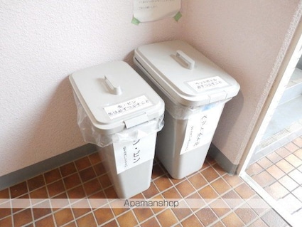 神奈川県横浜市神奈川区泉町[2DK/32.44m2]の共用部7