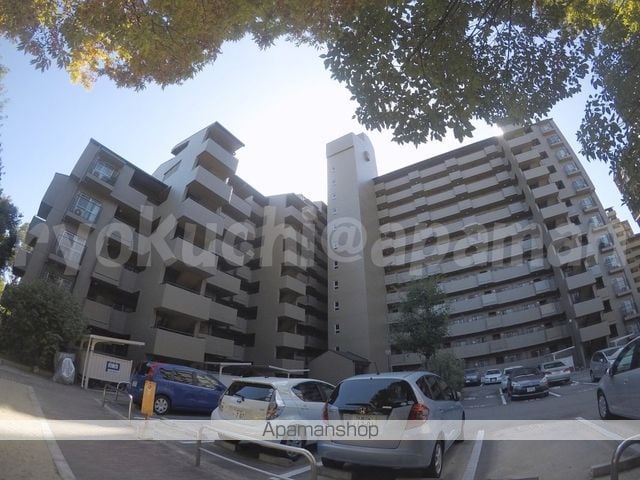 千里中央パークヒルズB棟の外観写真