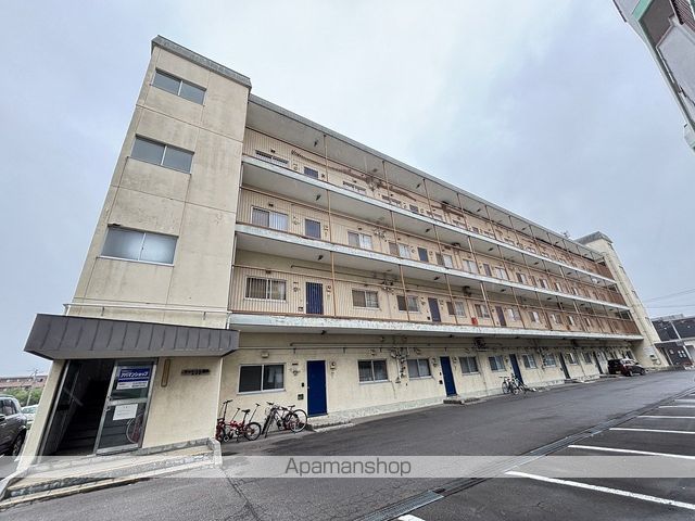 キャッスル富岡2号館の外観写真