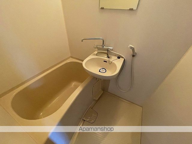 CREARの内装写真