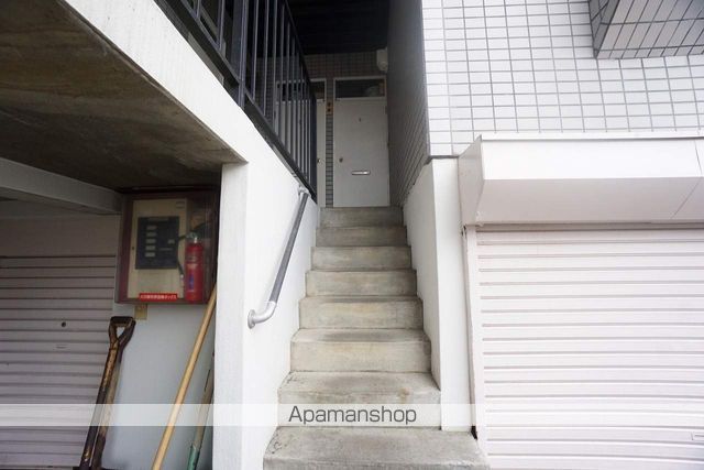 メゾンMYの玄関写真