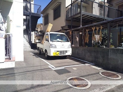 サントハウス[2DK/47.02m2]の駐車場3