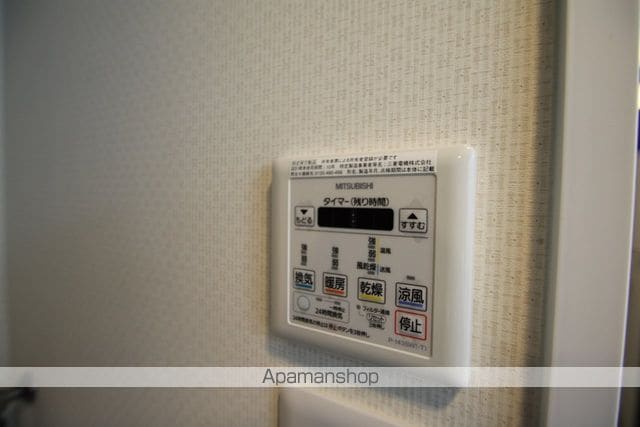 クリスタルコート江坂の内装写真