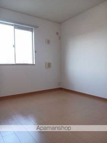 フラワーコート横関 Bの内装写真