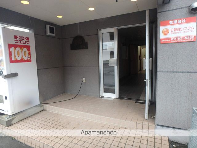 ドリームシティ本郷の玄関写真