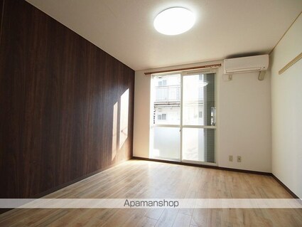 グランドハイツＥ棟[1K/20.2m2]のリビング・居間