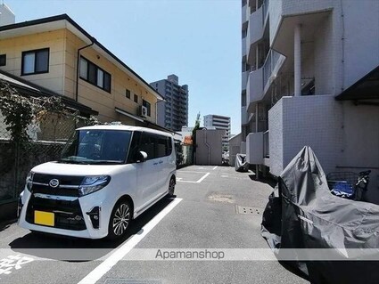 エストレーラ倉敷[1R/24.65m2]の駐車場