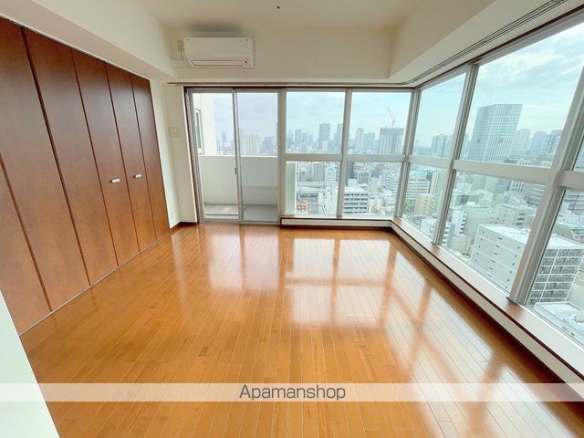 クロスレジデンス大阪新町の内装写真